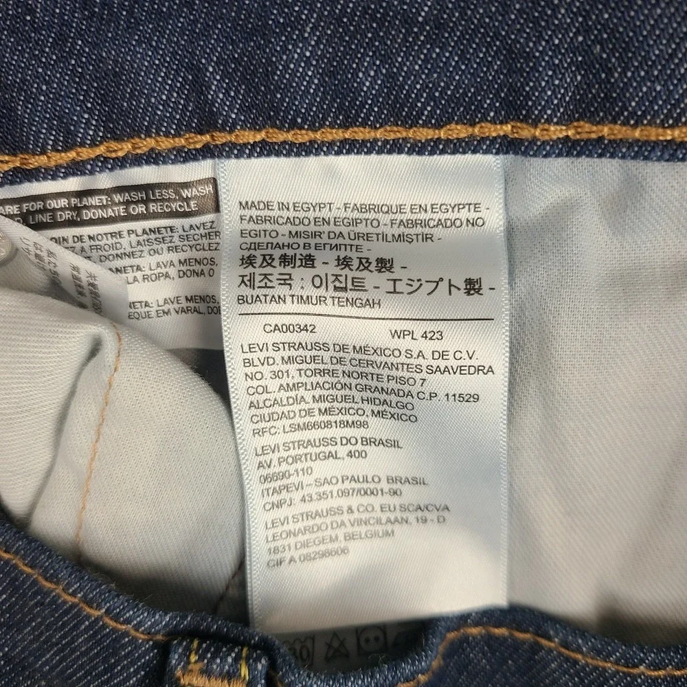 Levi's Jeans Mens 38x34 Blue Straight Leg Western Fit Dark Wash 37681‎ Denim